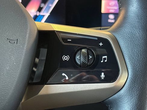 Certified 2024 BMW iX xDrive50 w/ Sport Package AWD/4WD image 31