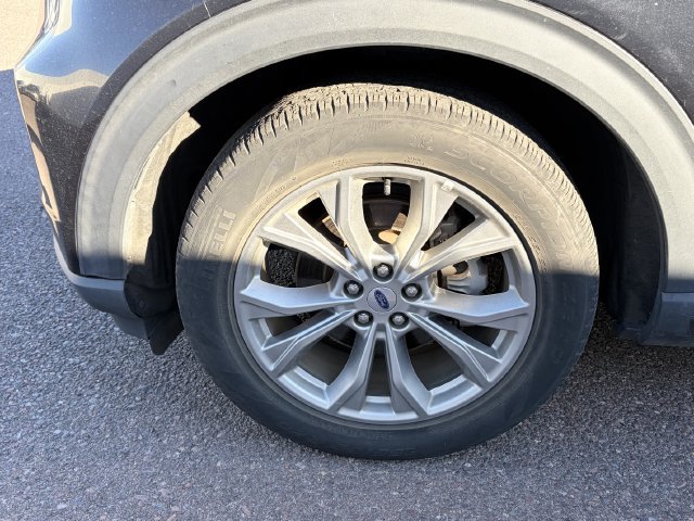 Used 2023 Ford Explorer Limited RWD image 3