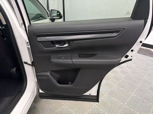 Used 2024 Honda CR-V EX image 17