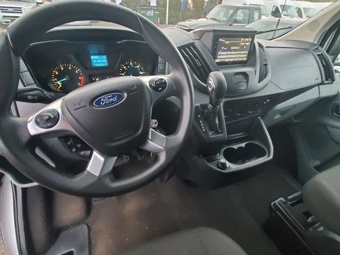 Used 2019 Ford Transit 350 XLT image 9