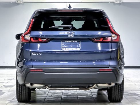 Used 2025 Honda CR-V EX image 9