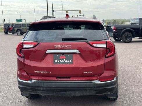 Used 2024 GMC Terrain AT4 w/ Tech Package AWD/4WD image 6