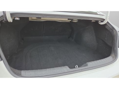 Used 2021 Hyundai Elantra SEL w/ Convenience + Premium Package image 16