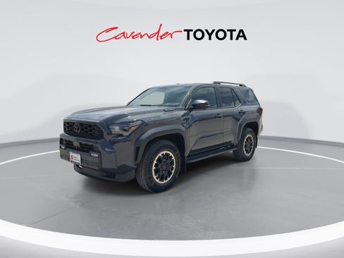 Certified 2025 Toyota 4Runner TRD Off-Road Premium w/ Tow Technology Package AWD/4WD image 4