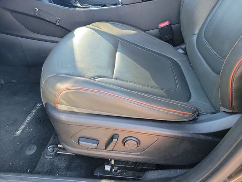 Used 2023 Hyundai Santa Cruz Limited image 5