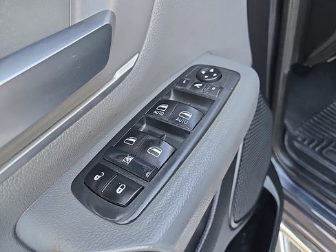 Used 2020 RAM 1500 Lone Star image 40