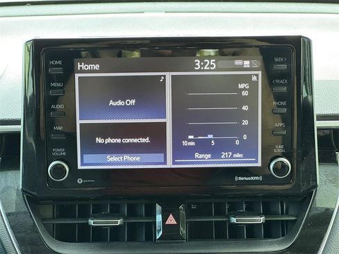 Used 2022 Toyota Corolla Cross XLE w/ Convenience Package image 20