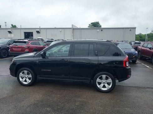 Used 2016 Jeep Compass Latitude AWD/4WD image 4