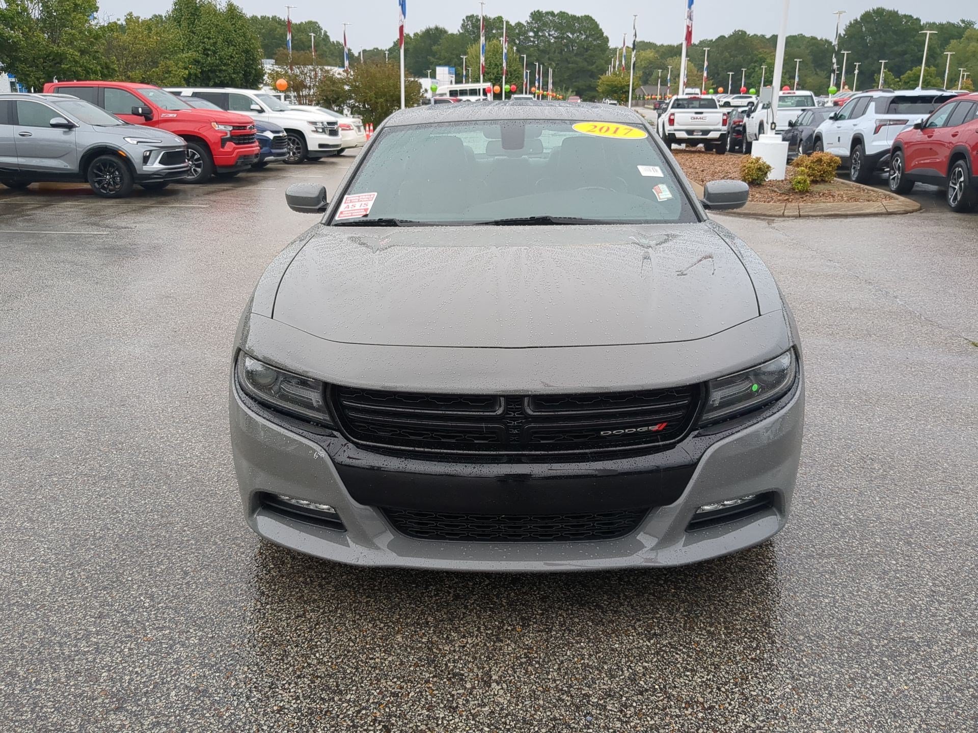Used 2017 Dodge Charger R/T w/ Plus Group RWD image 3