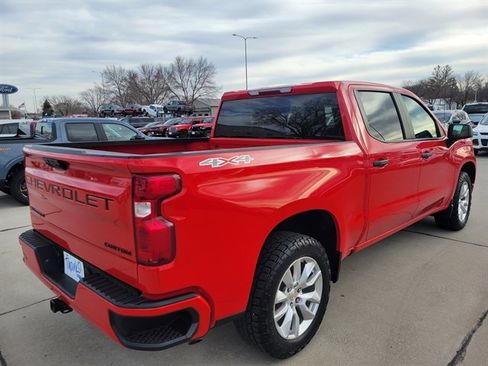 Used 2023 Chevrolet Silverado 1500 Custom image 5