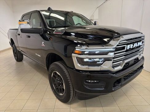 Used 2026 RAM 2500 Laramie AWD/4WD image 8