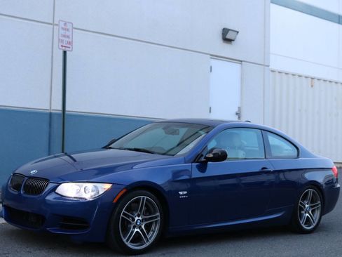 Used 2011 BMW 335is Coupe image 3