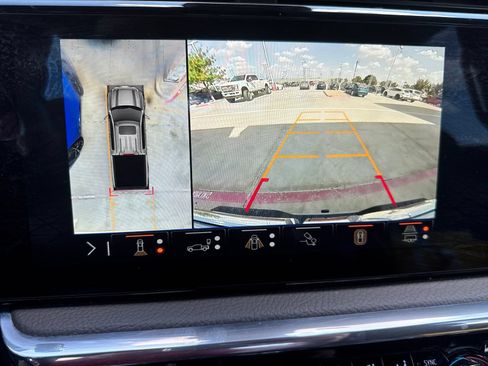 Used 2024 GMC Sierra 1500 Denali RWD image 39