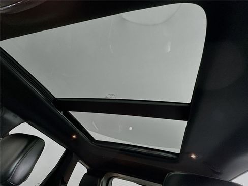 Used 2019 Jeep Grand Cherokee Limited X image 14