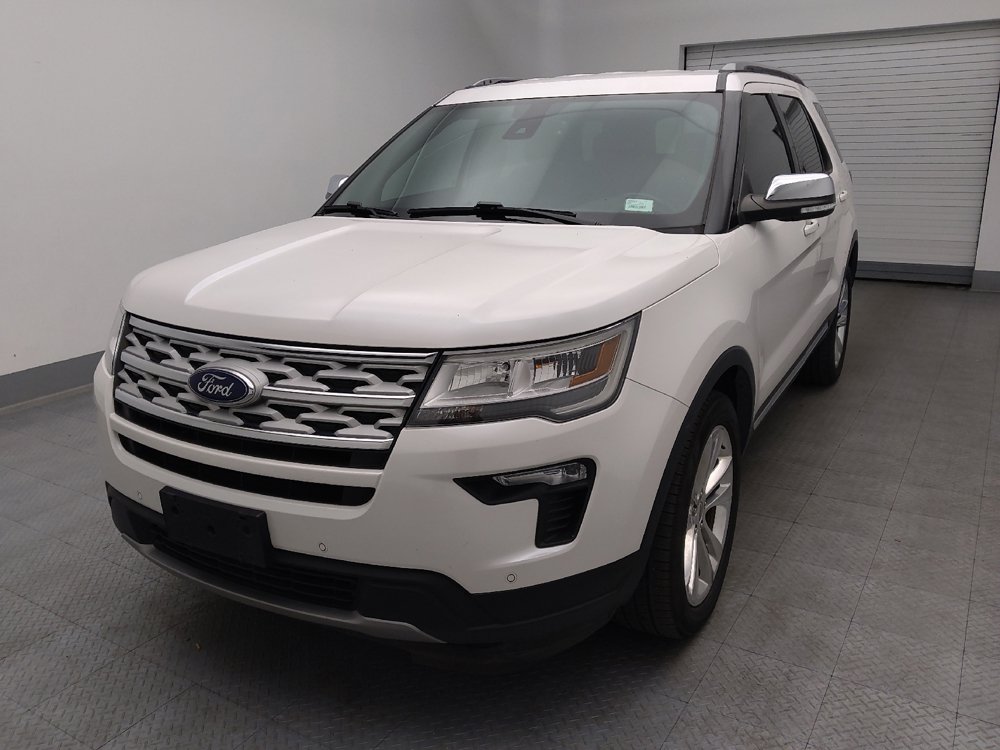 Used 2019 Ford Explorer XLT w/ Equipment Group 202A AWD/4WD image 15