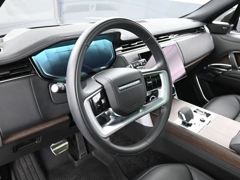 Used 2023 Land Rover Range Rover SE AWD/4WD image 16