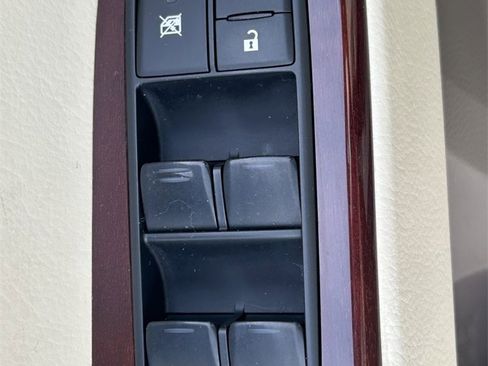 Used 2016 Lexus GX 460 460 w/ Premium Package image 24