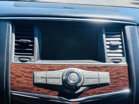 Used 2018 Nissan Armada SL AWD/4WD image 13