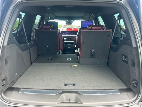 New 2026 Cadillac Escalade ESV Sport w/ LPO, ONYX Package AWD/4WD image 6