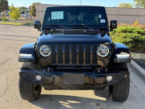 Used 2022 Jeep Wrangler Unlimited Sahara image 8