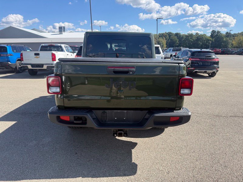 Used 2023 Jeep Gladiator Sport AWD/4WD image 14