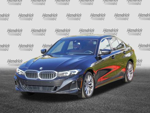 Used 2024 BMW 330i Sedan w/ Convenience Package image 5