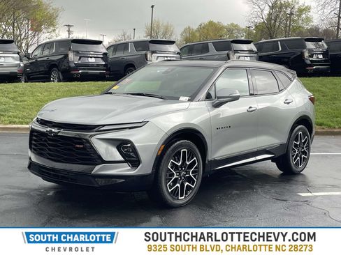 Used 2023 Chevrolet Blazer RS w/ Enhanced Convenience Package image 1