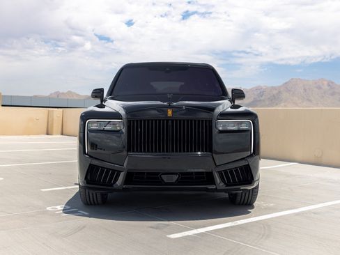 Used 2026 Rolls-Royce Cullinan AWD/4WD image 3