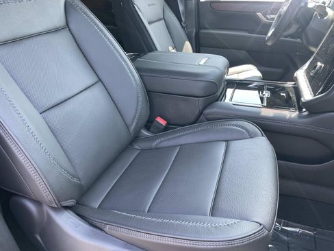 New 2026 GMC Yukon Denali w/ Denali Reserve Package AWD/4WD image 26