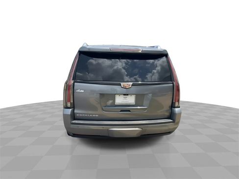 Certified 2020 Cadillac Escalade Luxury w/ Escalade Sport Edition image 7