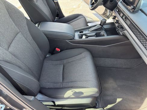 Certified 2023 Honda Accord EX image 29