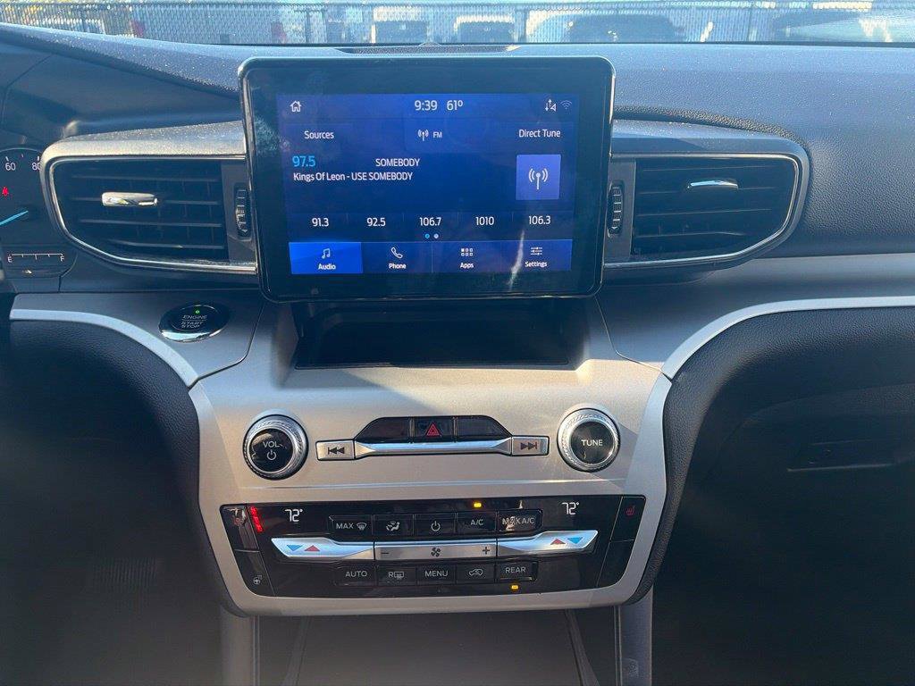 Used 2021 Ford Explorer XLT w/ Equipment Group 202A AWD/4WD image 26
