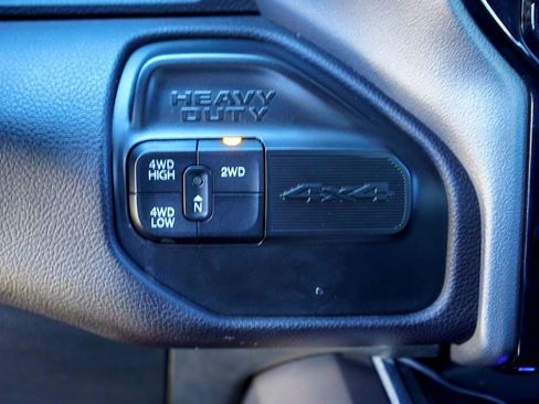 Used 2024 RAM 2500 Laramie w/ Sport Appearance Package image 21