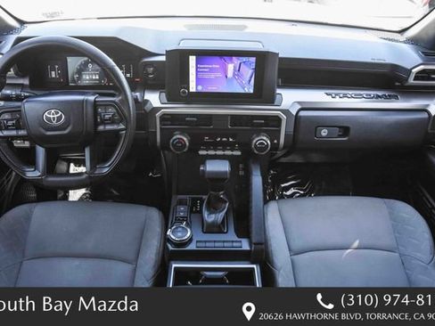 Used 2025 Toyota Tacoma SR5 AWD/4WD image 12