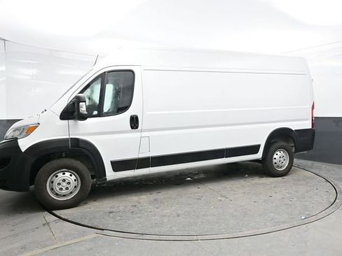 Used 2023 RAM ProMaster 2500 FWD image 3