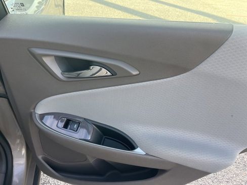 Used 2024 Chevrolet Malibu LT image 23