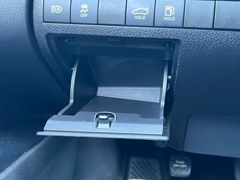 Used 2020 Toyota Camry LE w/ Carpet Mat Package image 17