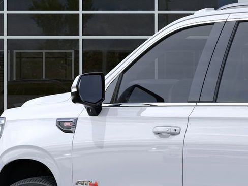 New 2026 GMC Yukon XL AT4 Ultimate AWD/4WD image 15