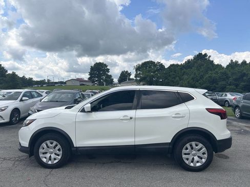 Used 2019 Nissan Rogue Sport S image 3