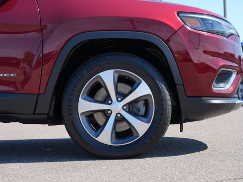 Used 2020 Jeep Cherokee Limited AWD/4WD image 11