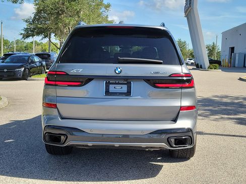 Used 2024 BMW X7 xDrive40i w/ M Sport Package AWD/4WD image 7