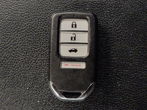 Used 2018 Honda Accord EX-L image 32