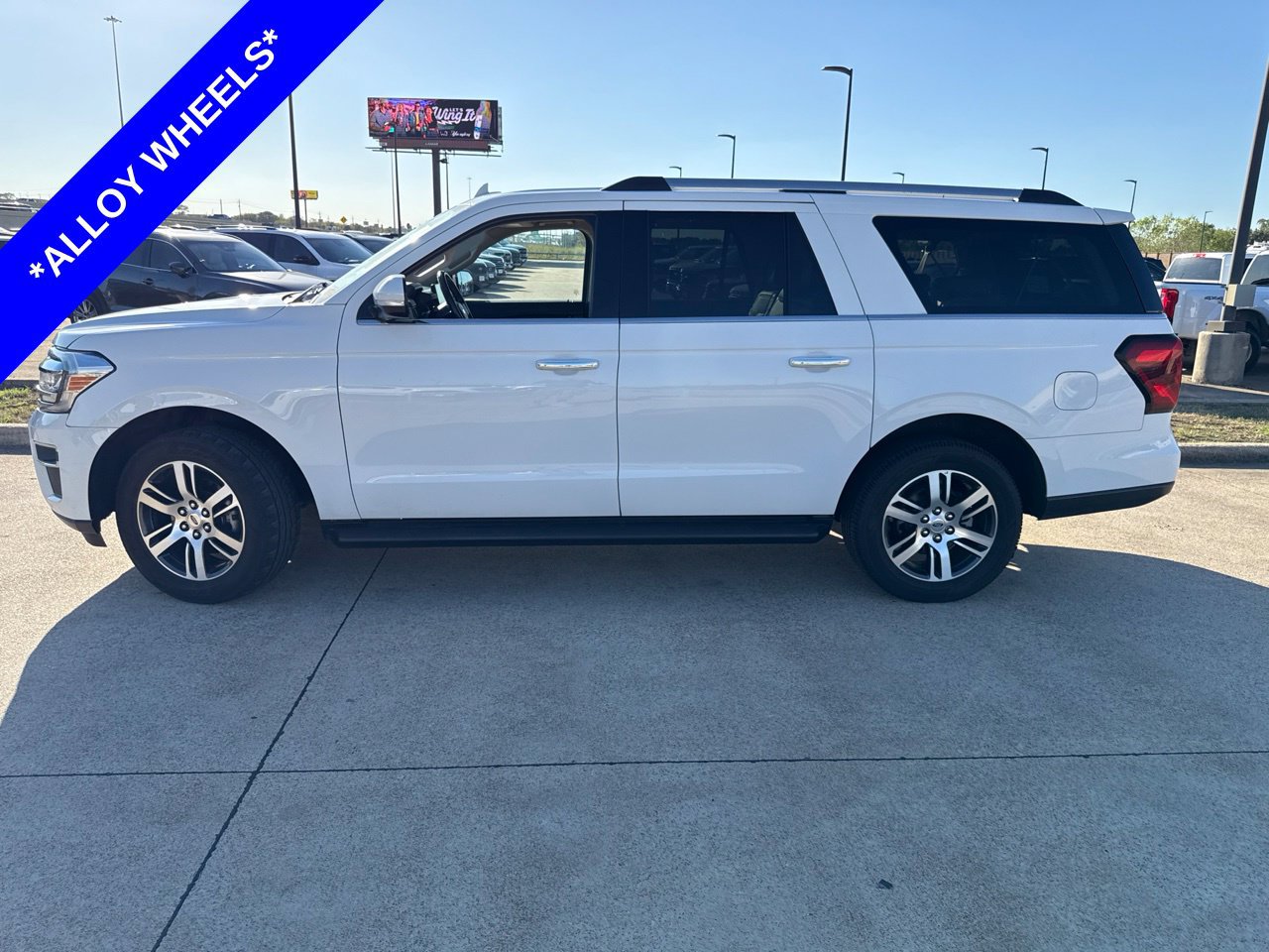 Used 2024 Ford Expedition Max Limited RWD image 3