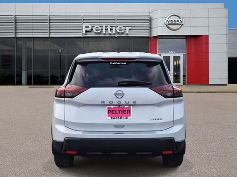 New 2026 Nissan Rogue SV image 4