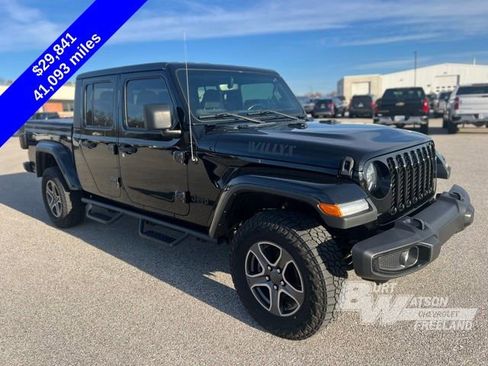 Used 2022 Jeep Gladiator Willys image 8