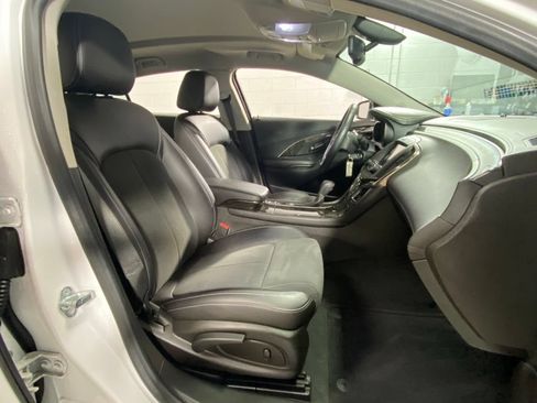 Used 2016 Buick LaCrosse FWD image 31