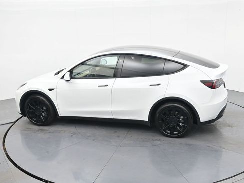 Used 2023 Tesla Model Y Long Range AWD/4WD image 23