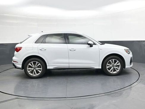 Used 2022 Audi Q3 2.0T Premium Plus w/ Premium Plus Package image 3