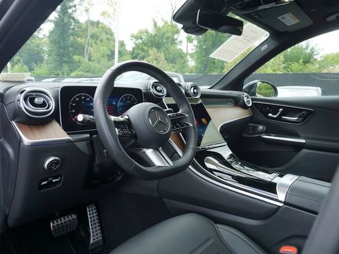 Certified 2025 Mercedes-Benz GLC 300 4MATIC image 12