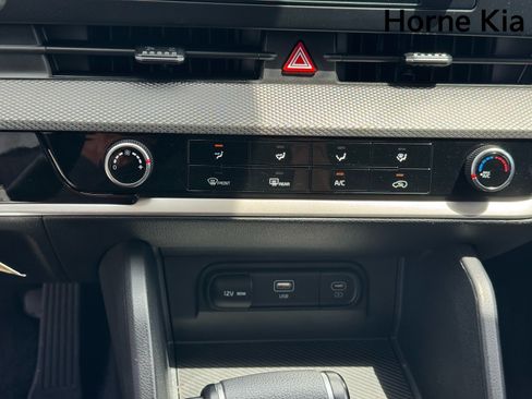 Certified 2023 Kia Sportage LX FWD image 23